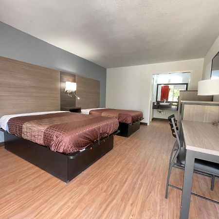 Landmark Hotel 리스빌 외부 사진